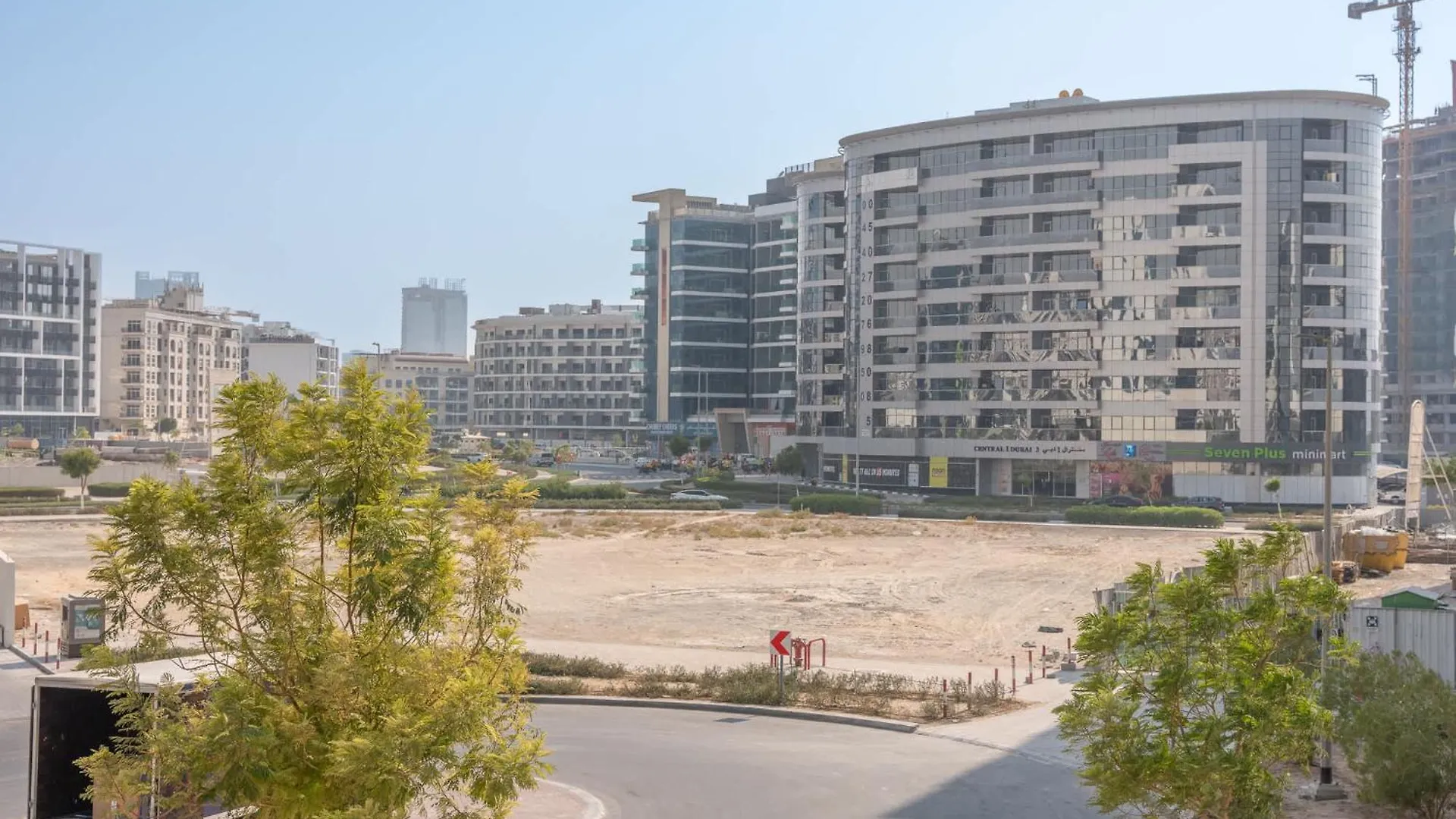 Graceful Studio Apartment Near To Circle Mall At Sunrise Legacy In Arjan Dubai 0*,